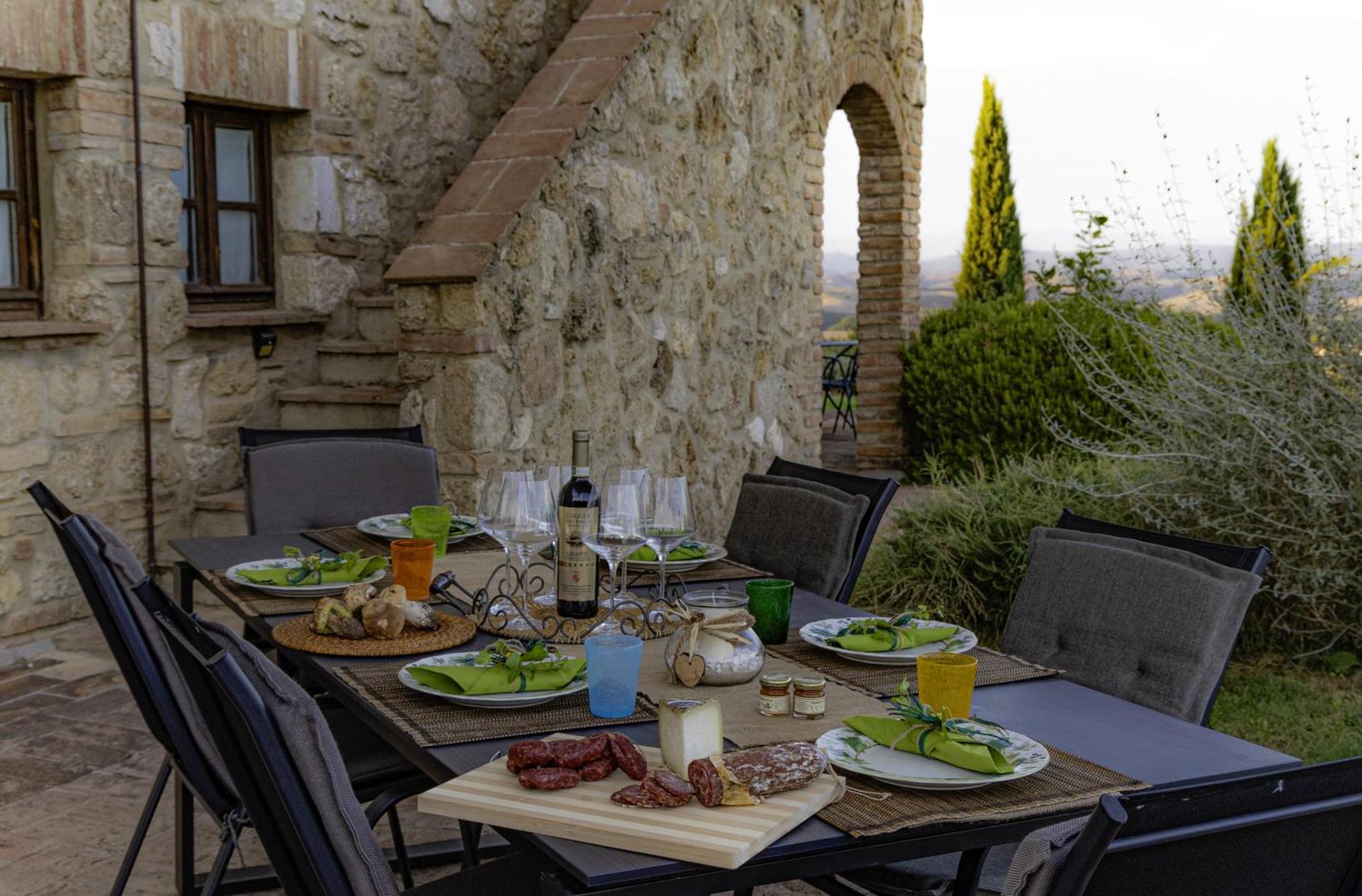 Ferienwohnung Relax Palazzo Monaci Asciano Exterior foto